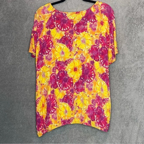 Croft & Barrow Womens Top 2X Yellow Floral Short Sleeve Scoop Neck Stretch Knit - Picture 4 of 7